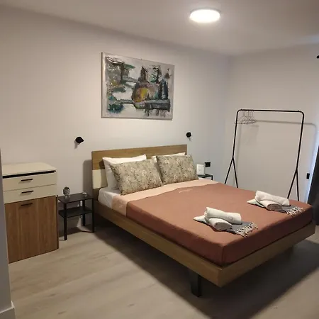 شقة Modern & Spacious 100m From The