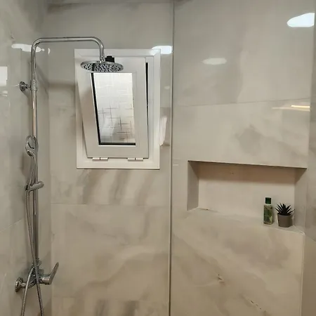 شقة Modern & Spacious 100m From The *