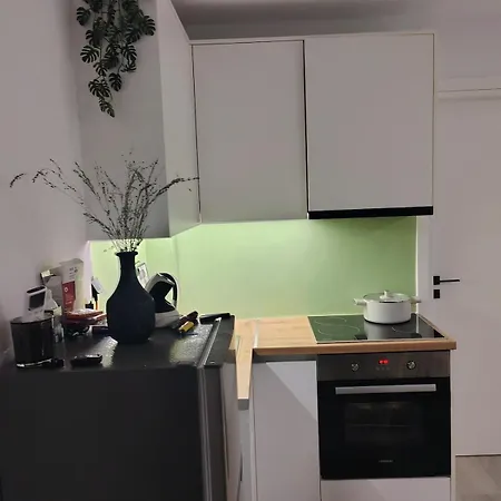 Modern & Spacious 100m From The * خيرسونِسوس