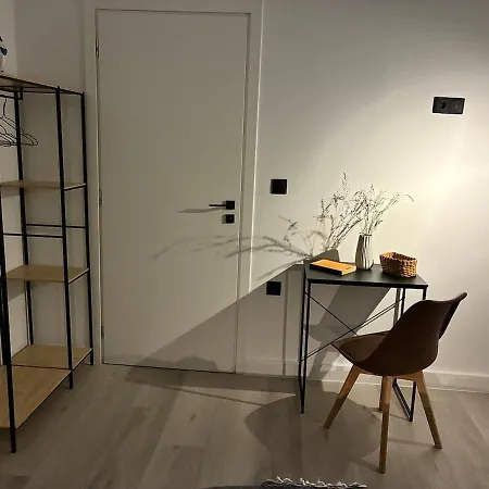Modern & Spacious 100m From The * خيرسونِسوس