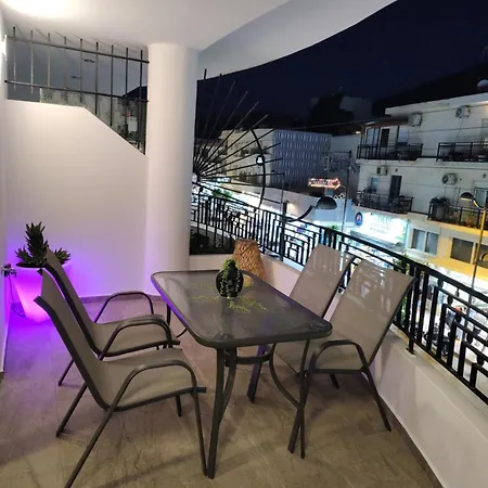 Modern & Spacious 100m From The خيرسونِسوس